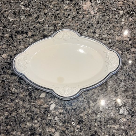 Lenox Cream and Gray Decorative Platter - Picture 4 of 6